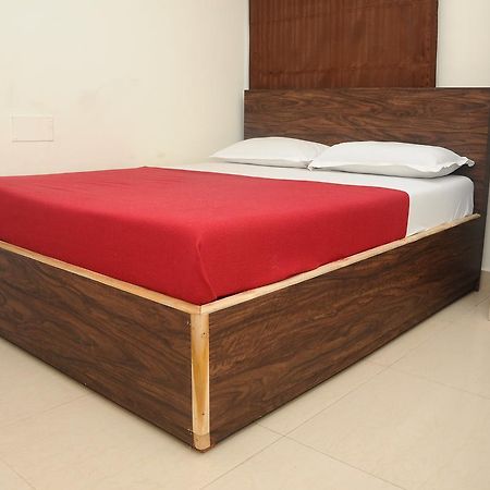 Modern Villa Chennai Exterior photo