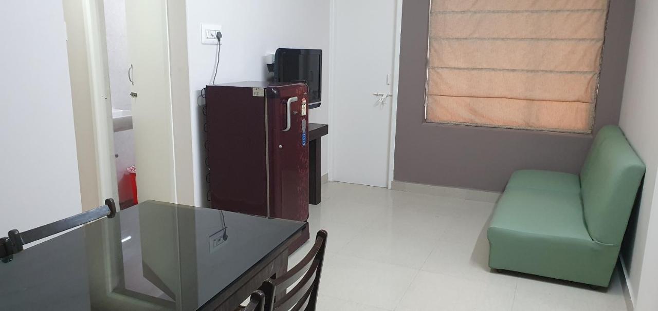 Modern Villa Chennai Exterior photo